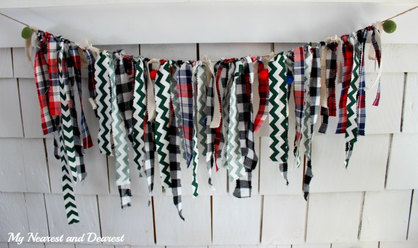 Fabric-Scrap-Garland.-An-easy-no-sew-project-for-a-kids-room-craft-room-or-for-a-party-back-drop.