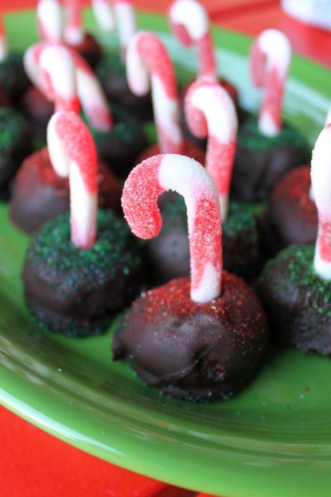 Double Chocolate OREO Cookie Ball Christmas Ornaments with Candy Cane Hooks #OREOCookieBalls #ad
